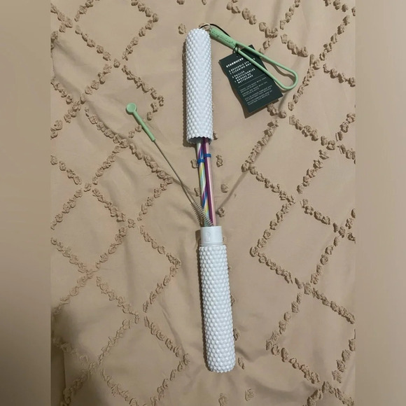 Starbucks 2024 Summer White Studded Bling Case & Reusable Straw Kit Case​​​ - Picture 1 of 4